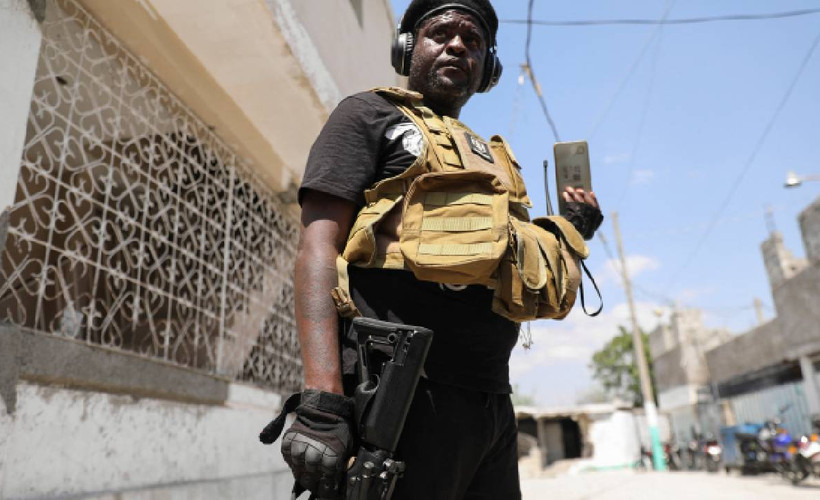 'Barbekü' liderliğindeki çetelerin hakimiyetine geçen Haiti'de Başbakan Henry sonunda istifa etti