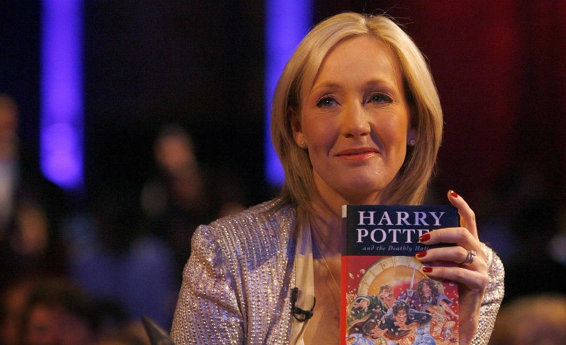 İskoç polisi açıkladı: J.K Rowling'in translara dair yorumları nefret suçu sayılmayacak