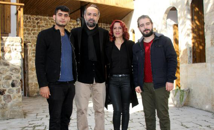 121 müzisyenden 5 dilde barış mesajı