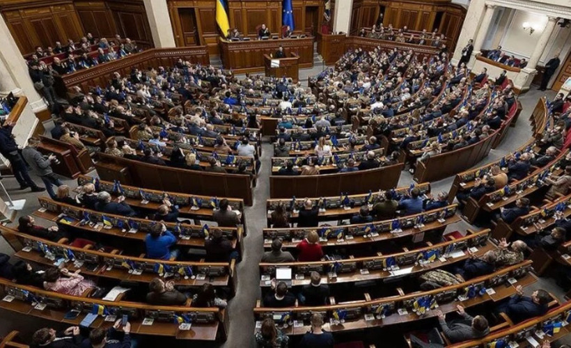 Ukrayna’da sıkılaştırılmış seferberlik yasası kabul edildi