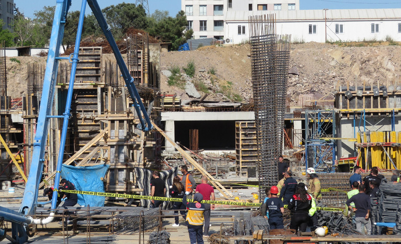 İstanbul'da iş cinayeti: Düşen beton mikserinin pompası çarptı bir işçi öldü