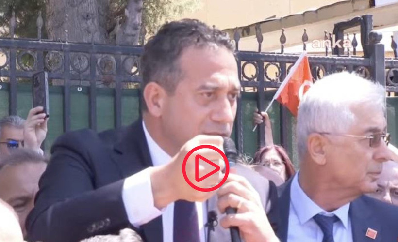 CHP'den adliye önünde açıklama: 'Kepez Belediye Başkanımız hukuksuz, dehşet verici bir kararla tutuklandı'