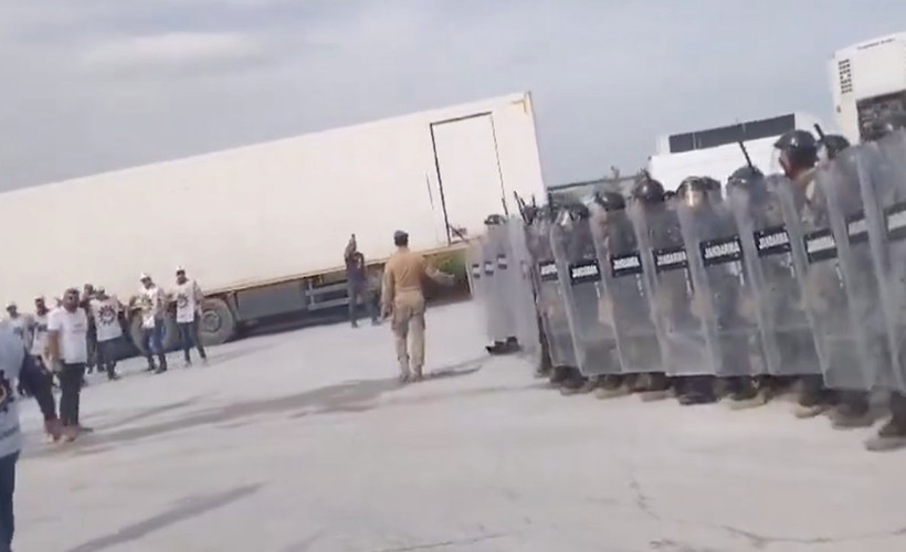 Grevde jandarma saldırısı: Kalkanla, jopla 16 işçi gözaltına alındı