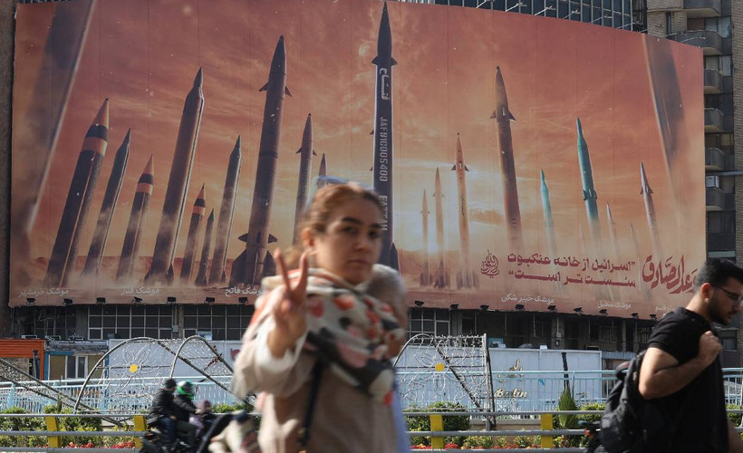 ABD ile AB'den İsrail'i 'teskin' için İran'a yeni yaptırım