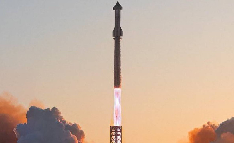İsrail-İran kapışmasını yorumlayan Elon Musk, roketlerin nereye fırlatılması gerektiğini söyledi