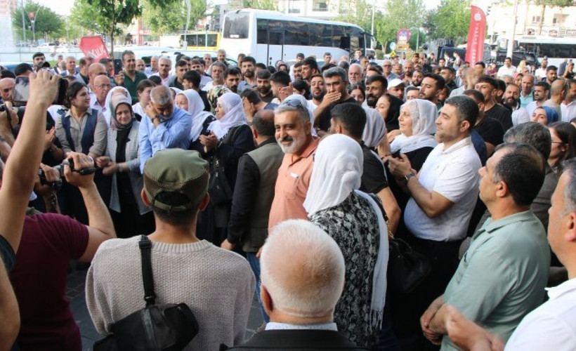 DEM Parti binasına baskın Batman'da protesto edildi: Terörize etme çabaları sonuç vermeyecek