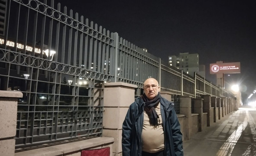 CHP'li Tanal, Urfa ve Mardin'deki elektrik kesintilerine karşı bakanlık önünde oturma eylemi başlattı