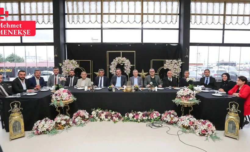 Amasya'da Vali ve AKP yöneticileri muhtarlarla toplantılar yaptı: 'Parti devleti gibi hareket ediyorlar'