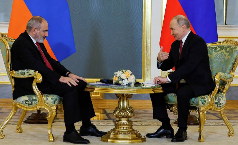 Erivan ile Moskova anlaştı: Ermenistan'ın Azerbaycan'la temas hattındaki Rus askerleri çekilecek