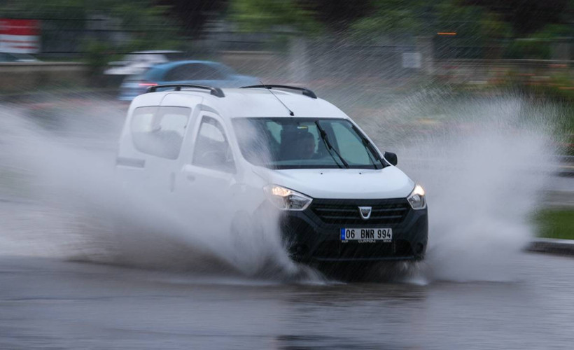 Meteoroloji'den sarı kodlu uyarı: Gök gürültülü sağanak bekleniyor