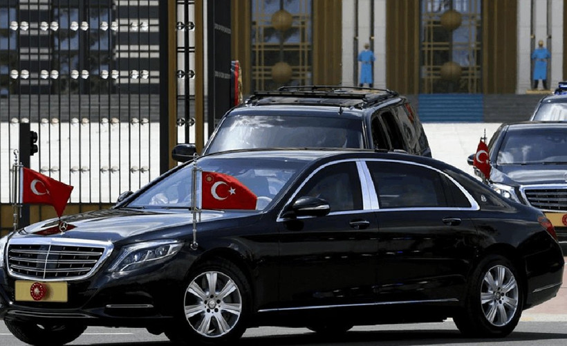Erdoğan'ın konvoyuna tepki gösteren çocuk gözaltına alındı