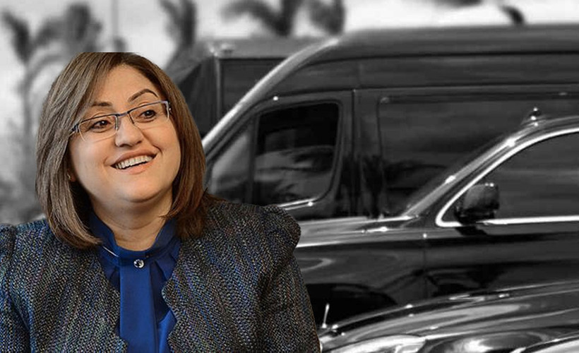 AKP’li belediye başkanı Fatma Şahin, 63 lüks araç kiraladı
