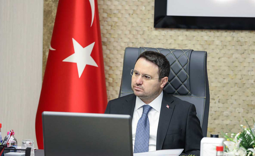 Bakan Yardımcısı Gürlek'ten Emniyet Müdürü’ne telefon: Masanızda fotoğrafım varmış, doğru mu?
