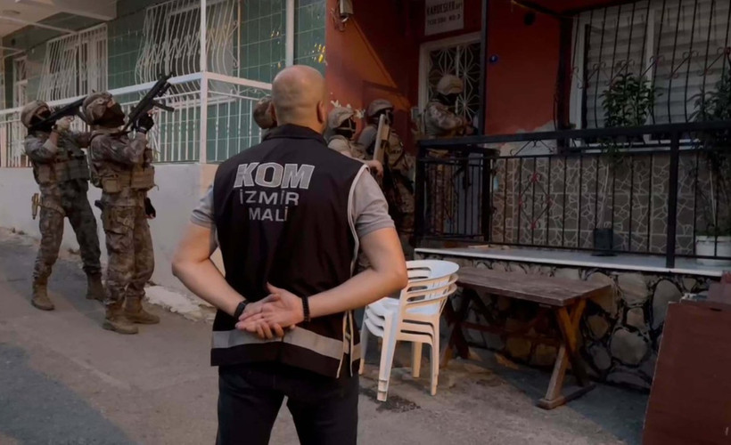 İzmir'de tefeci operasyonu: 40 gözaltı