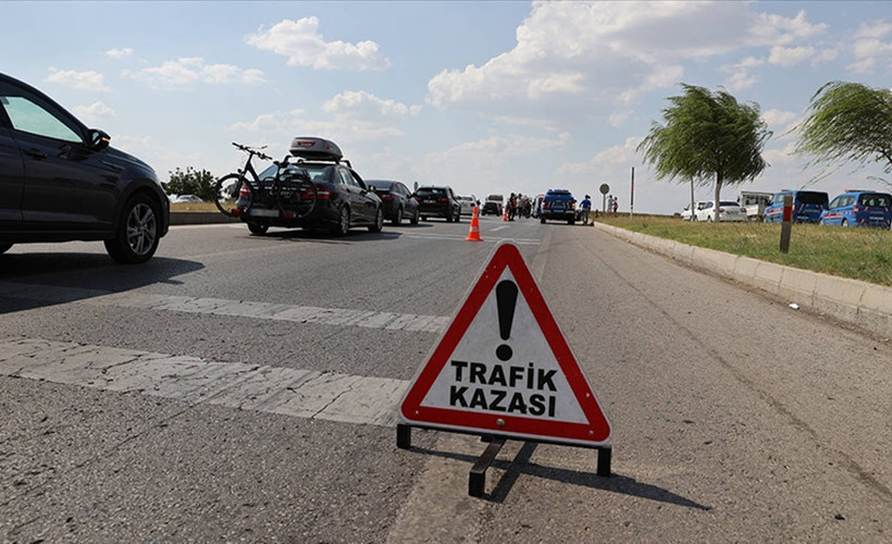 Bayram tatilindeki trafik kazalarında 72 kişi öldü
