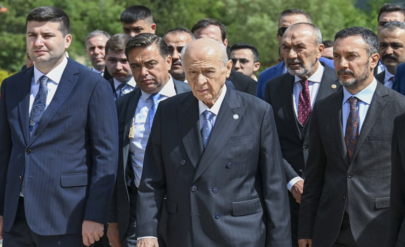 Bahçeli'den Sinan Ateş cinayeti açıklaması: 'İsnatlar ve ithamlar ayaklarımızın altındadır'