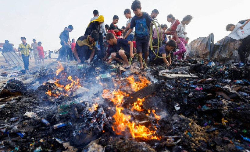 Refah'taki Filistinli mülteci çadırlarına saldırıya uluslararası kınama: 'Artık İsrail haklı gösterilemez'