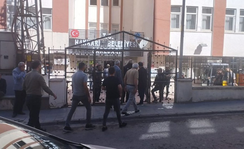 Sendika ve STÖ'lerden kayyım tepkisi: 'Halk iradesi gasp edilemez'