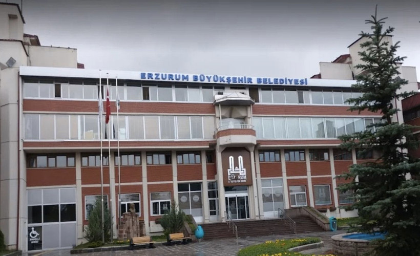 ‘Tasarruf Tedbirleri’ AKP’li belediyeye işlemedi: 600 kilo çerez, 5 bin marka kravat, 5 bin ipek şal