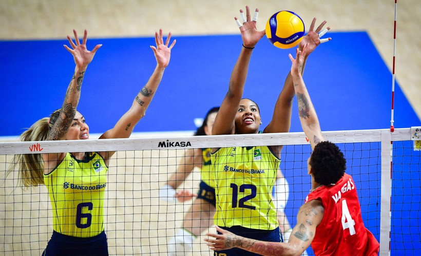 FIVB Milletler Ligi: Brezilya'ya yenilen Türkiye'nin dünya birinciliği kaçtı