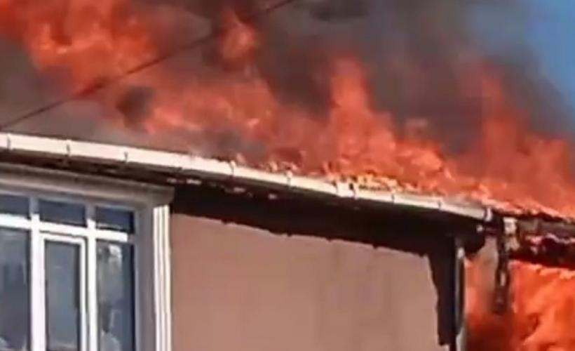 Esenyurt'ta beş katlı binada çıkan yangın söndürüldü