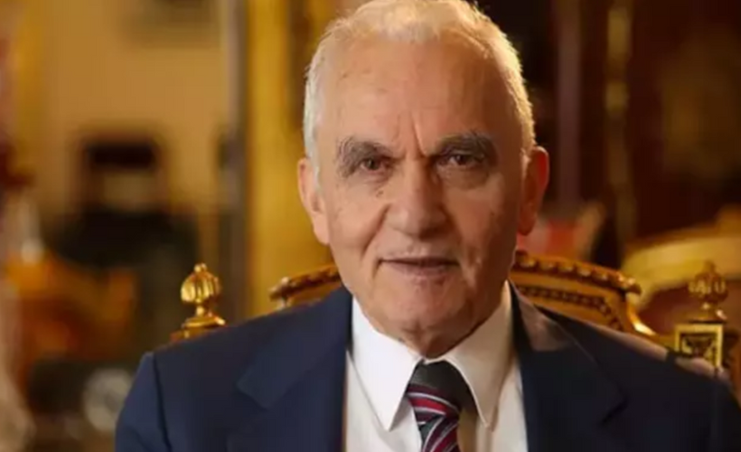 AKP'nin ilk dışişleri bakanı Yaşar Yakış vefat etti