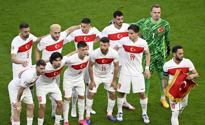 Almanya'da Türkiye-Avusturya maçının şifreli kanala alınmasına tepki