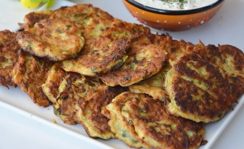 Yunanistan'da patlıcan mücveri böyle yapılıyor ve patlıcan mücveri asla yağ çekmiyor