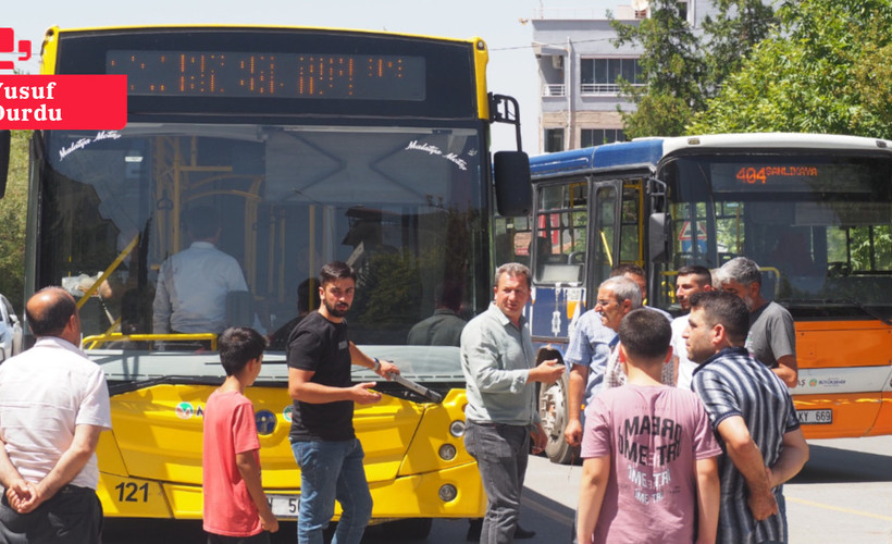 Depremin vurduğu Malatya'ya ulaşım sıkıntısı isyan ettirdi: Orduzu Mahallesi sakinleri yol kapatıp eylem yaptı