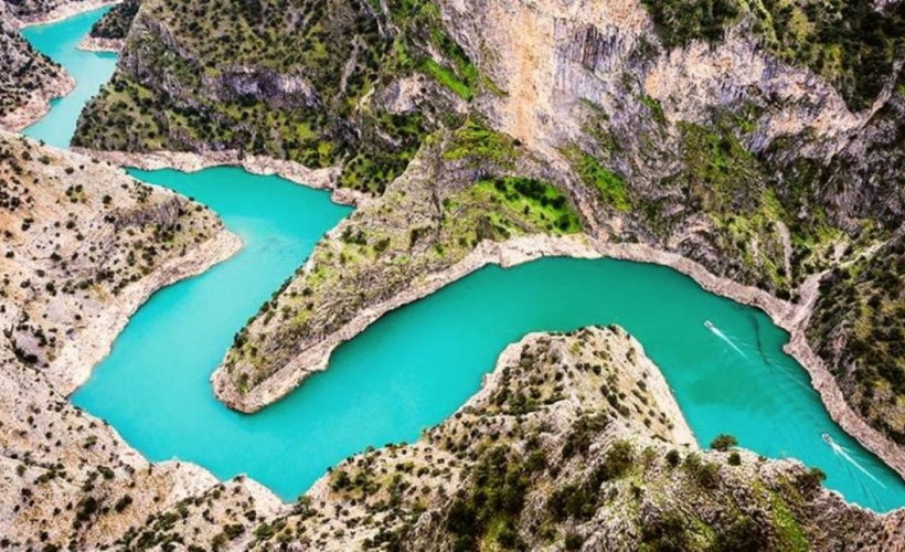 Ege'de kendine hayran bırakan cennet köşe. Akın akın turistler ziyaret ediyor