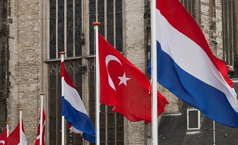 Hollanda Türkiye Büyükelçisi'ni geri çekti