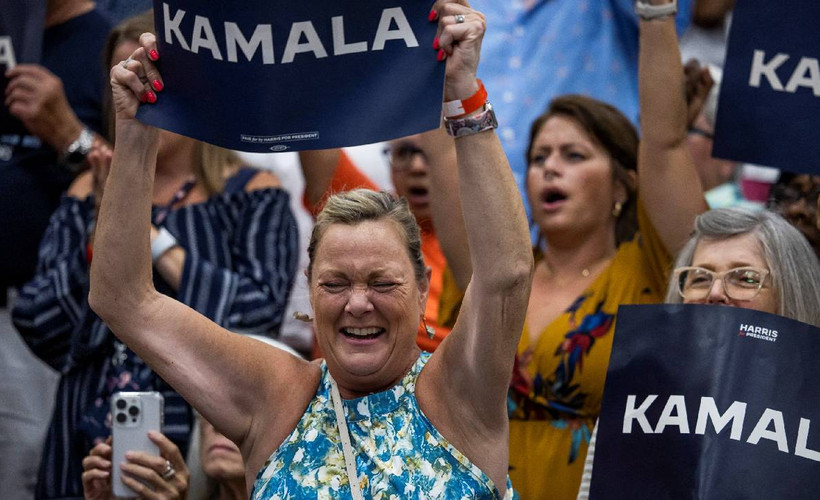 Reuters/Ipsos anketine göre Kamala Harris, Donald Trump'ın 2 puan önünde