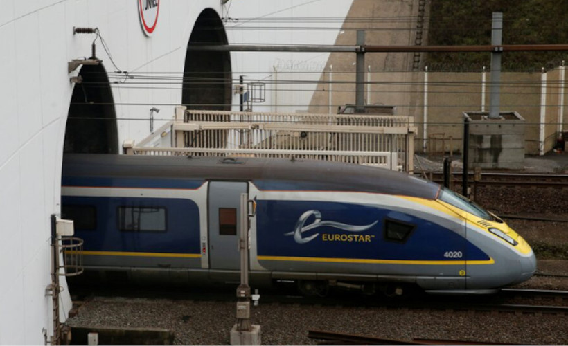 Paris'te Olimpiyat açılışı öncesi tren hatlarına saldırı