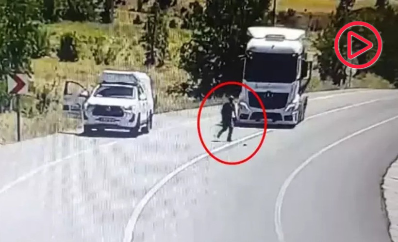 Dersim'de yaralı serçeyi kurtarmak isterken kamyon çarptı