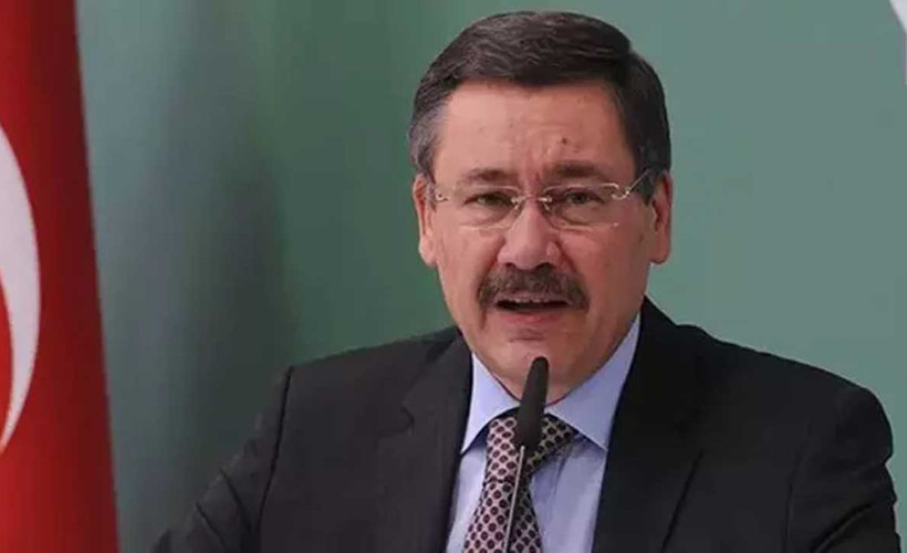 Dolmuşçuyken yolu Gökçek ile kesişti: Deprem konutu ihalesi aldı