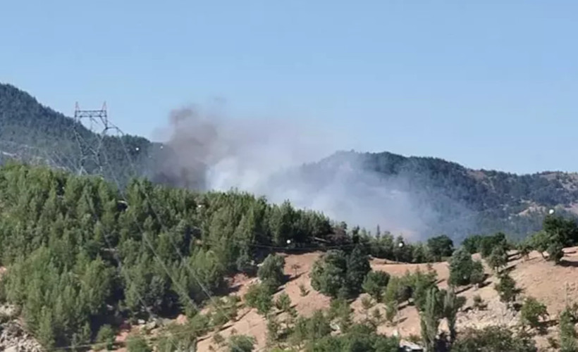 Adana'da yangın söndürme helikopteri göle düştü