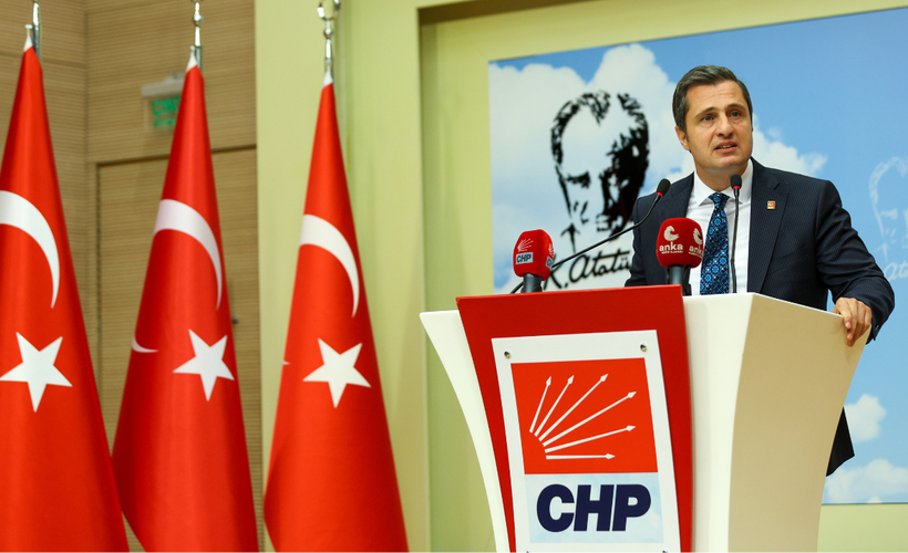 Deniz Yücel'den ‘altı ok' açıklaması: Partimizin simgesi ve bayrağı ile ilgili herhangi bir değişiklik söz konusu değildir