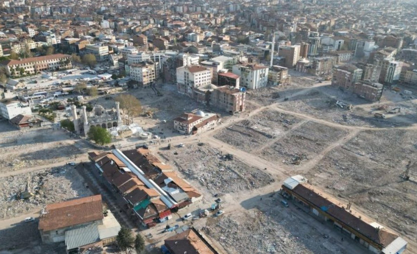 Malatya'daki depremzedelerden Yaylımlı merasının konut yapımı için başka köylere açılmasına tepki