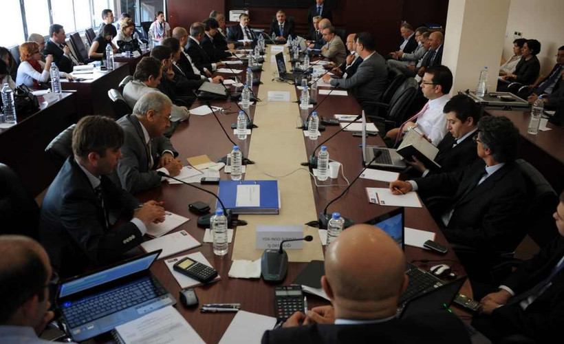 Bahadır Özgür yazdı: Trilyon lirayla finanse edilen bir ‘beylik düzeni’