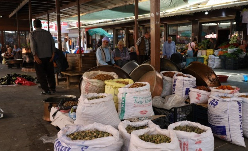 Köylü Pazarı’nda da satış yok: Üretici emeğinin karşılığını alamıyor