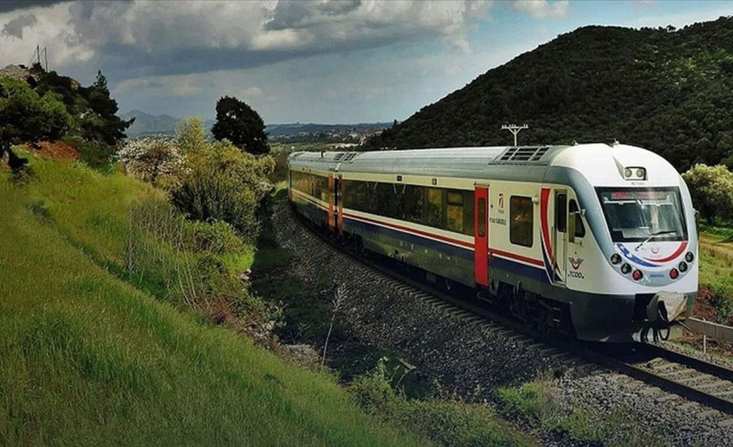 Ankara'da yerel seçimden 10 gün önce açılan tren hattı iptal edildi