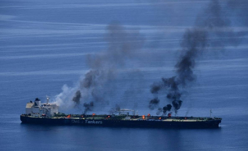 Pentagon: Husilerin vurduğu Yunan tankeri petrol sızdırıyor olabilir