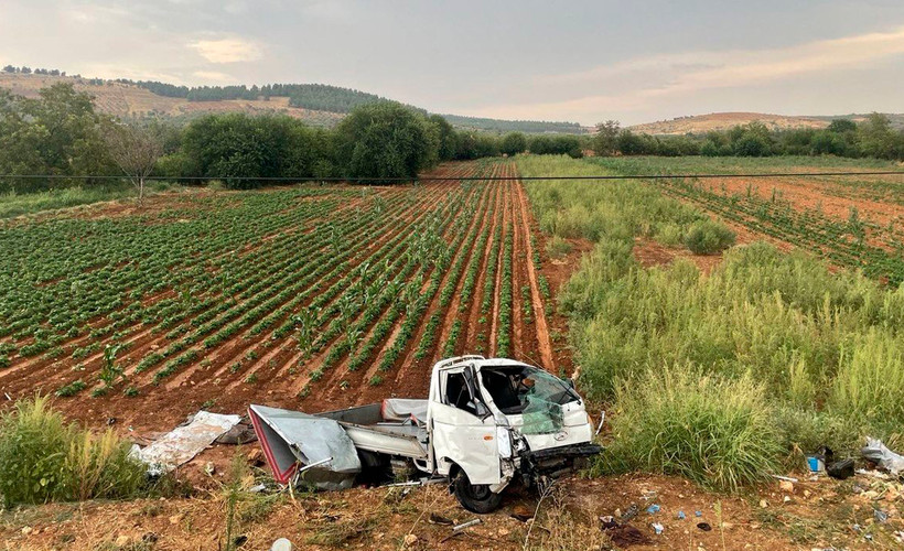 Antep'te tarım işçilerini taşıyan kamyonet devrildi: Bir ölü, 22 yaralı