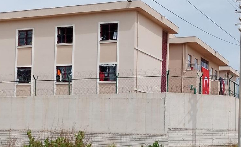 İki mültecinin İran'a gönderilmesi kararından vazgeçildi