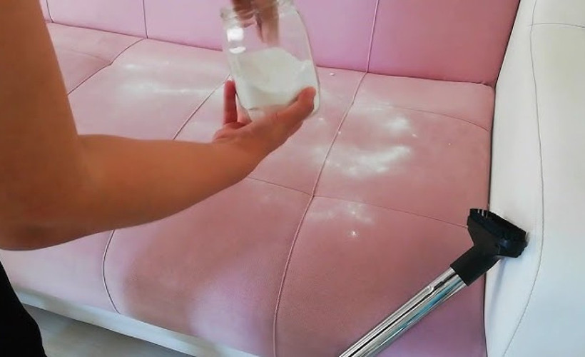 Koltuklardaki lekeleri çıkarmanızı sağlayacak 3 malzeme! Tek bir leke kalmıyor