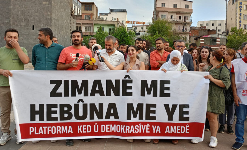 Dil kurumlarına baskın protestosu: Dil-kültür hakkı ahlaki ve vicdani bir haktır