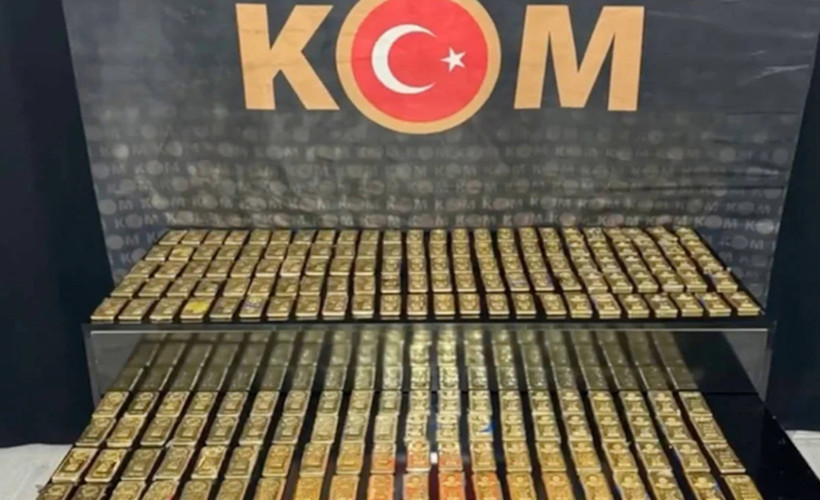 Eski bakan yardımcısının özel kalemi, VIP'de 60 kilo kaçak külçe altınla yakalandı