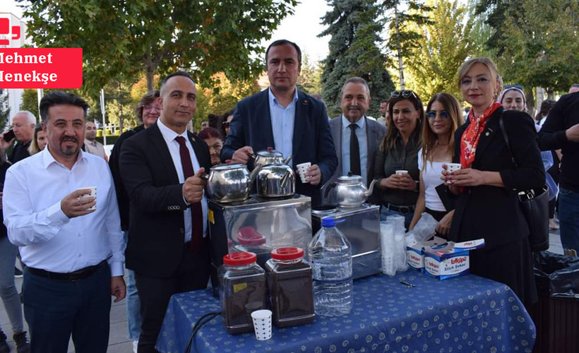 Tasarruf tedbirleri gerekçesiyle okullarda çaydanlıklar kaldırıldı ... Eğitimciler tepkili: Öğretmenin içtiği çaya göz dikmeyin