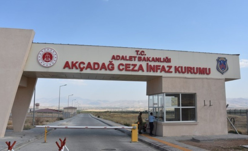 Cezaevlerinde tedaviye erişim sorunu: Mahpusların ağız içi ve çıplak arama dayatmasıyla tedavisi engelleniyor