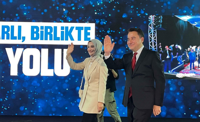 Ali Babacan yeniden DEVA Partisi Genel Başkanı seçildi